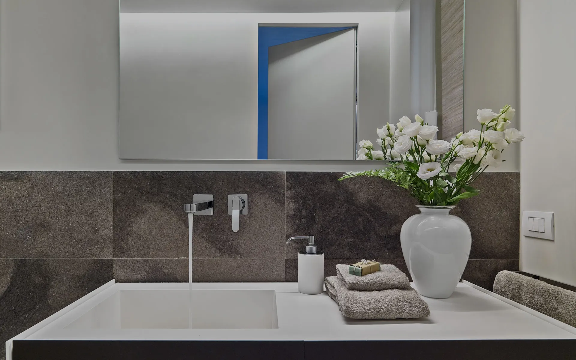 Contemporary bathroom