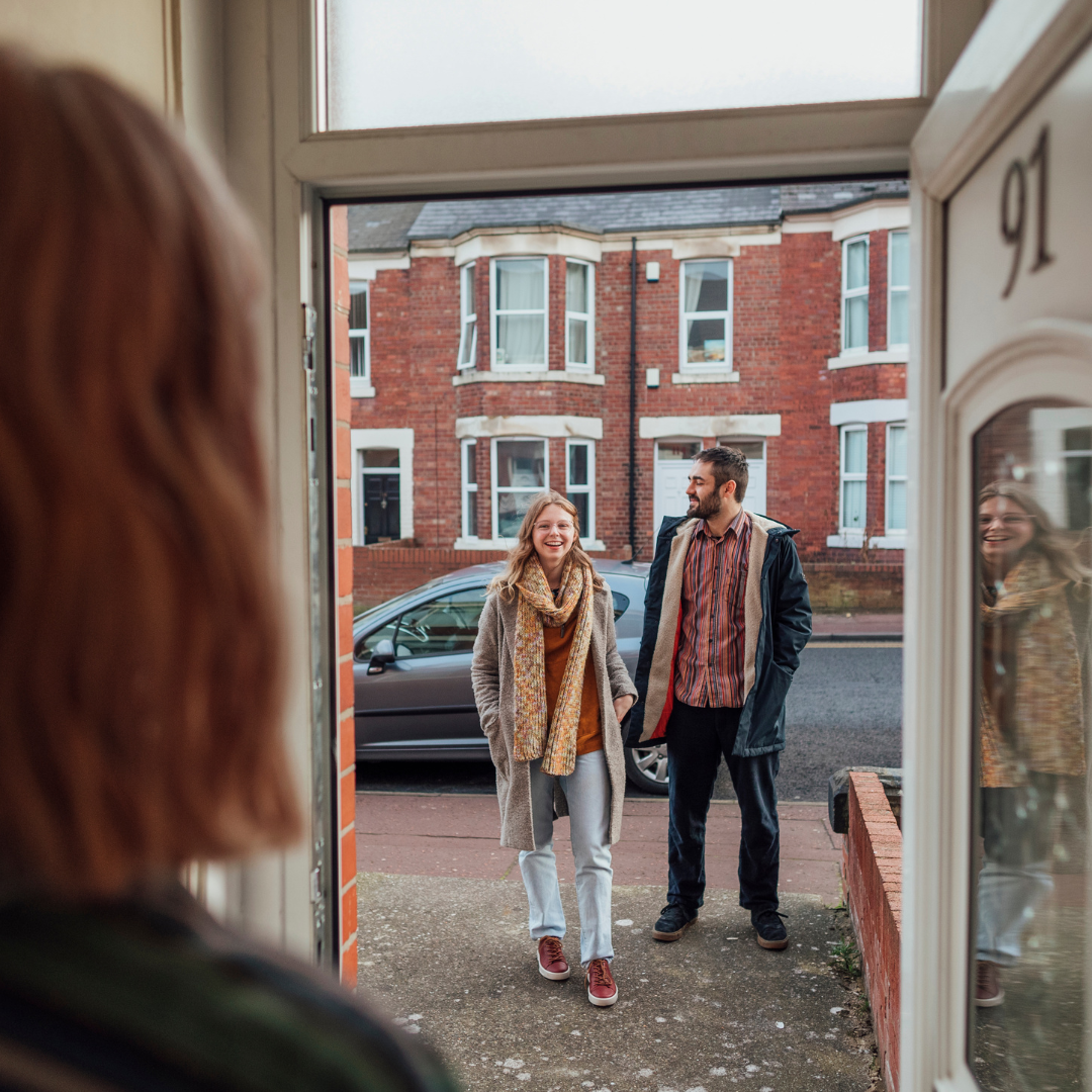How to Impress Buyers at Viewings
