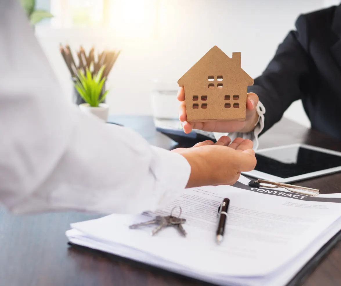 Government Plans Mandatory Licensing For Estate Agents: What could it mean for home movers?