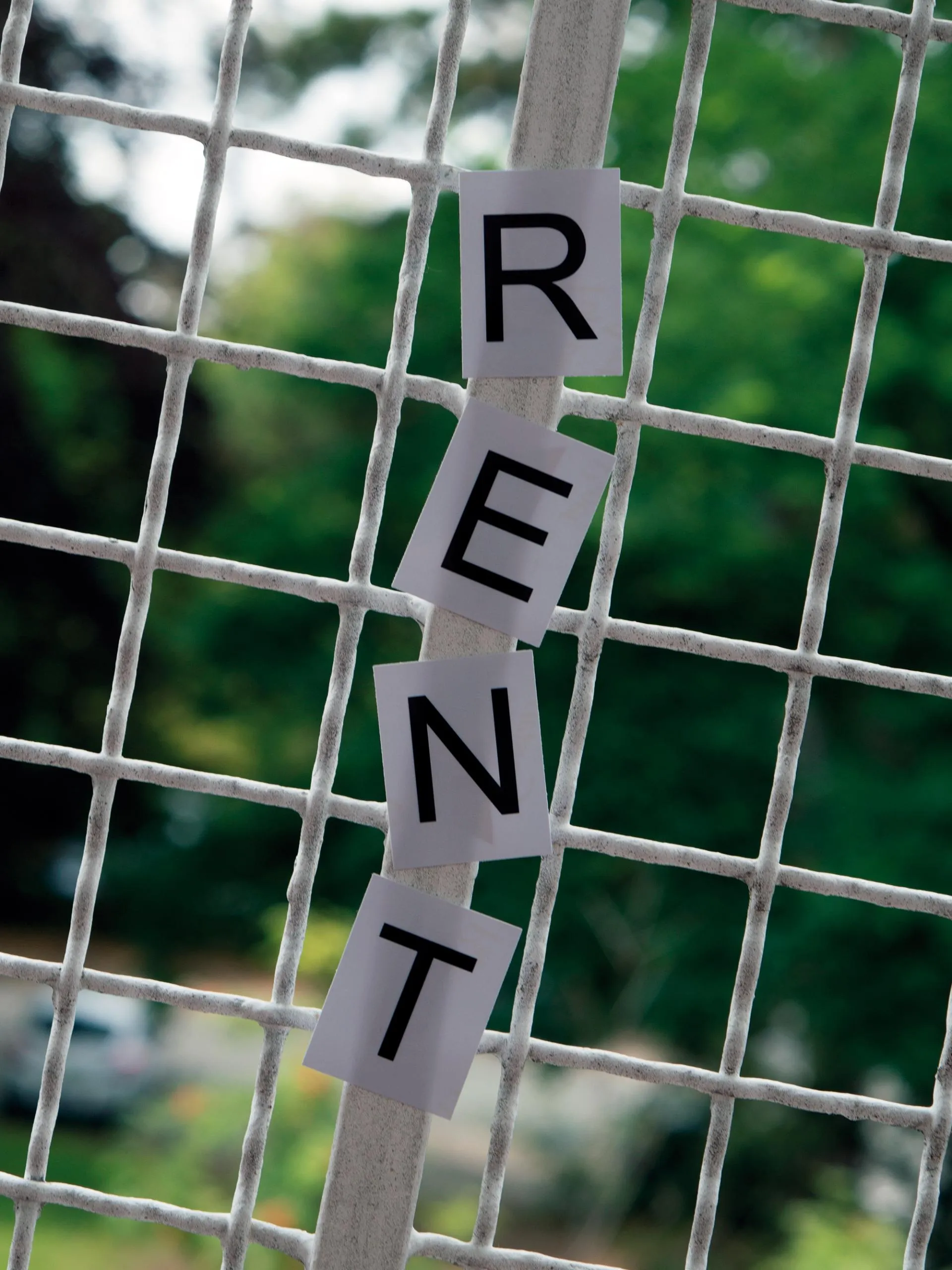 To Let sign outside residential property in Birmingham