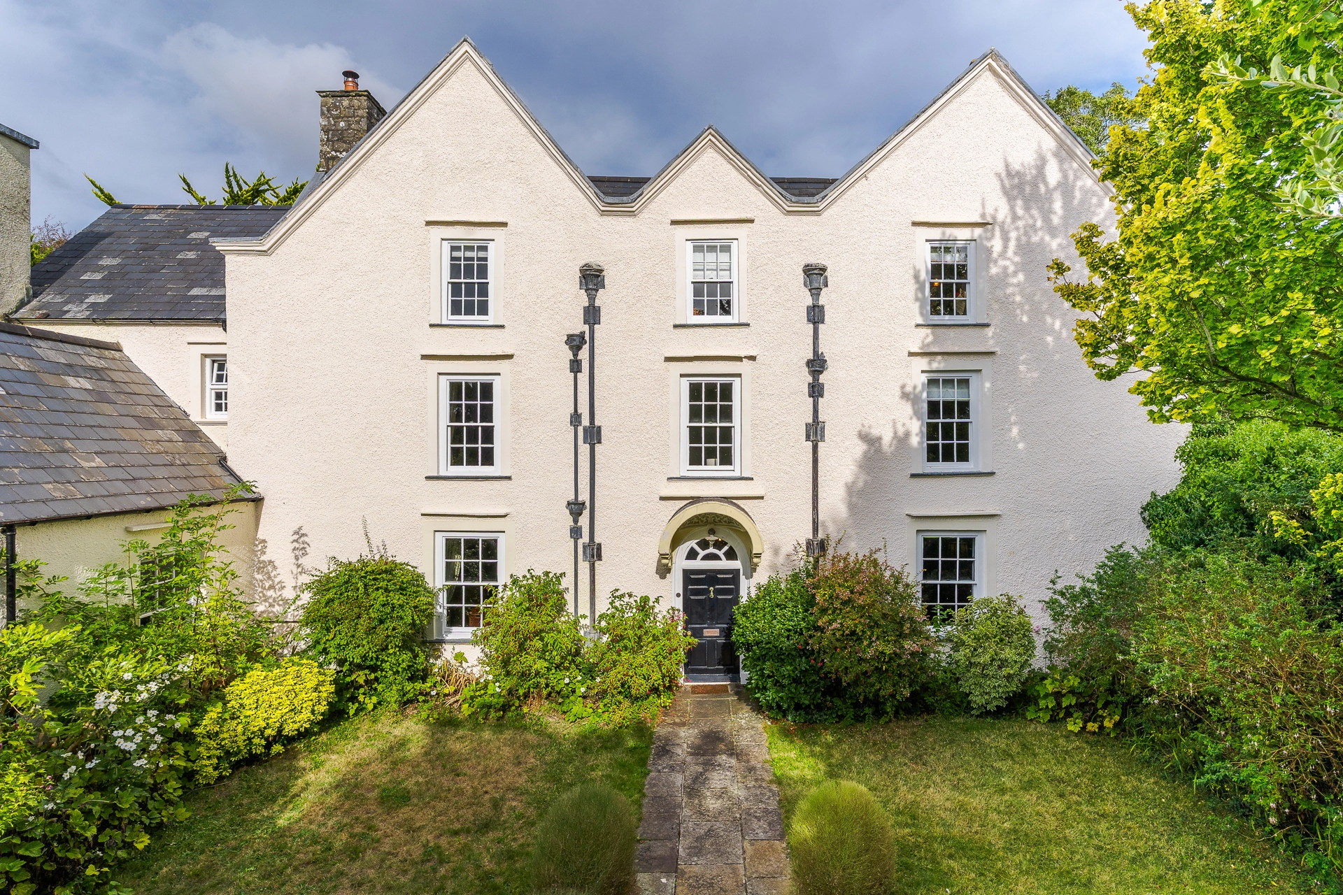 Selling Your Home in the Vale of Glamorgan: The Complete Guide