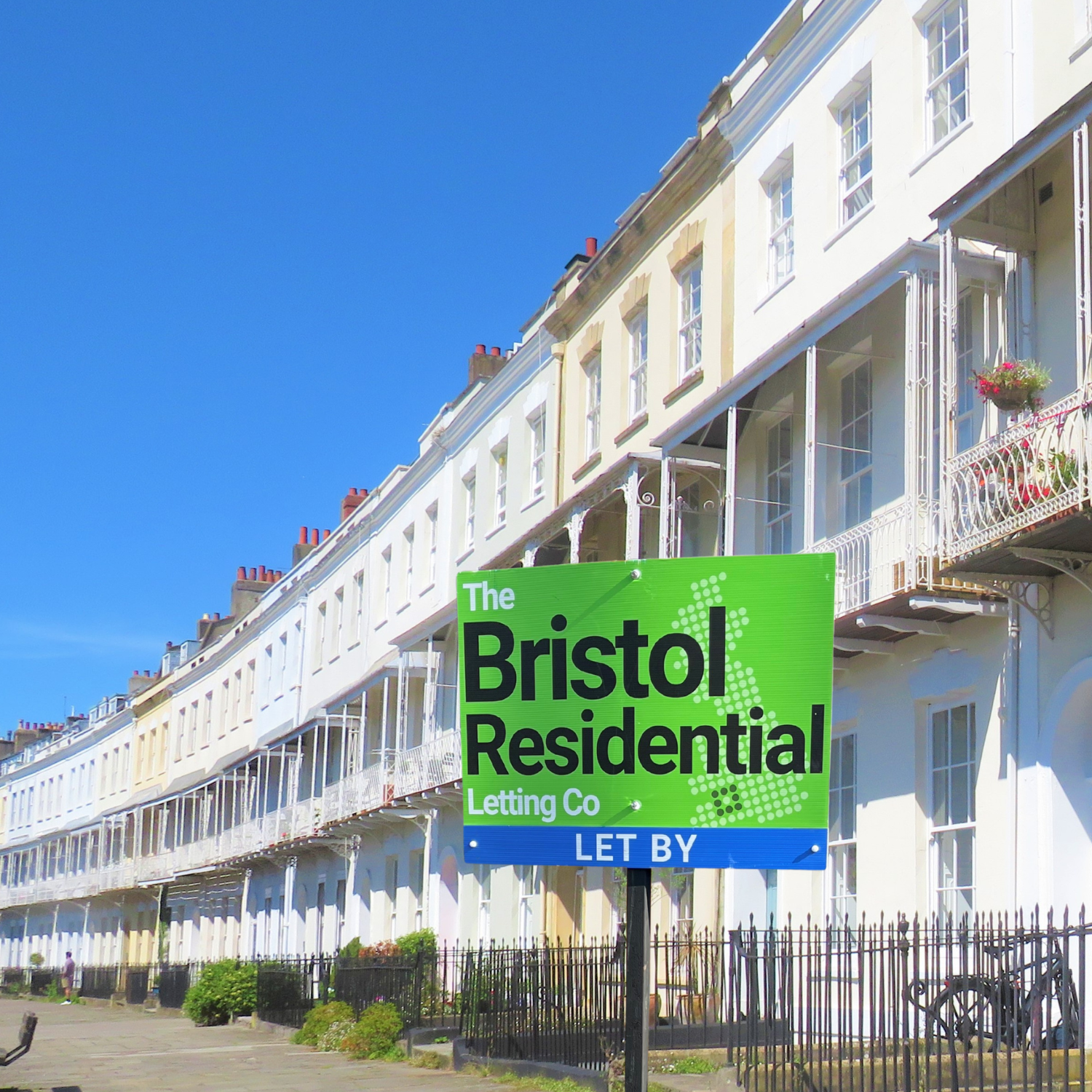 A let property on Royal York Crescent